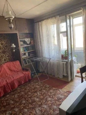 Центр. У продажу 3 кімнатна квартира