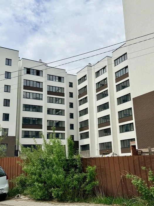 Продаж 2-кімнатної квартири 60 м.кв., вул. Вулецька