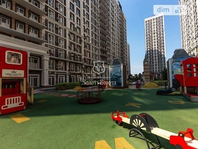 Продаж кімнати 41.1 кв. м на вул. Михайла Максимовича 28Е •
