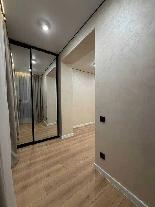Продам 2 комн. квартиру 49 м² новострой с ремонтом газ Даффи