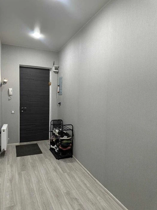 Продажа 2-комнатнй квартиры, ул. Фабрично-Заводская 33,ремон