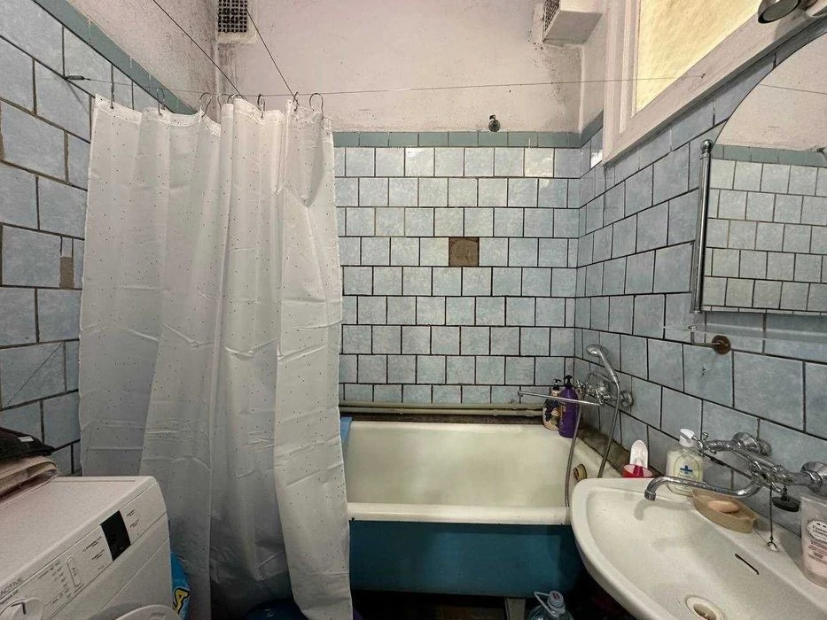 Продажа 2-комнатнй квартиры, ул. Фабрично-Заводская 33,ремон