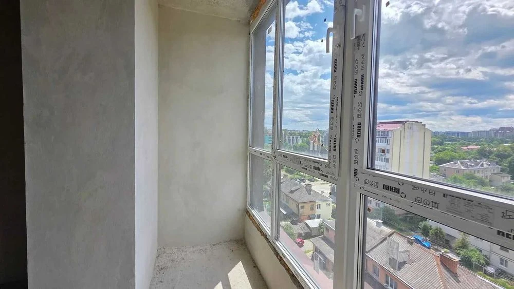 Spectacular 2-room apartment near the city lake! Center