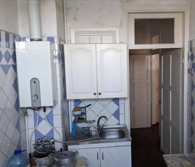 Продам 2-комн квартиру в районе Дунаевского ул.