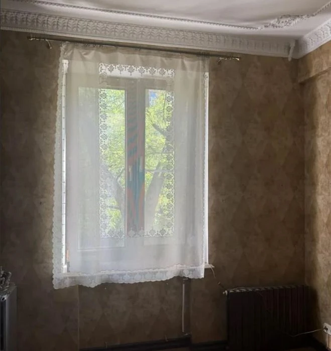 Продам 4-комн квартиру в районе Гончара Олеся ул.