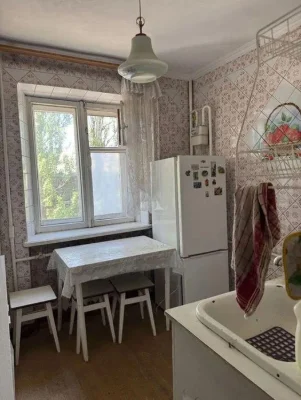 Продам 3-комн квартиру в районе Гончара Олеся ул.