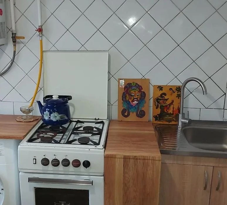 Продам 3-комн квартиру в районе Свердлова ул.