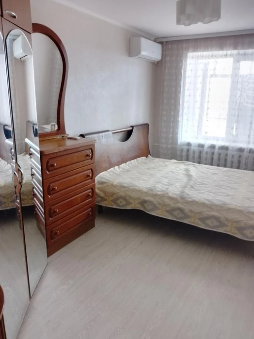 Продаж 4 кв 12 Квартал, TERRA, Varus, пр. Богдана Хмельницьк