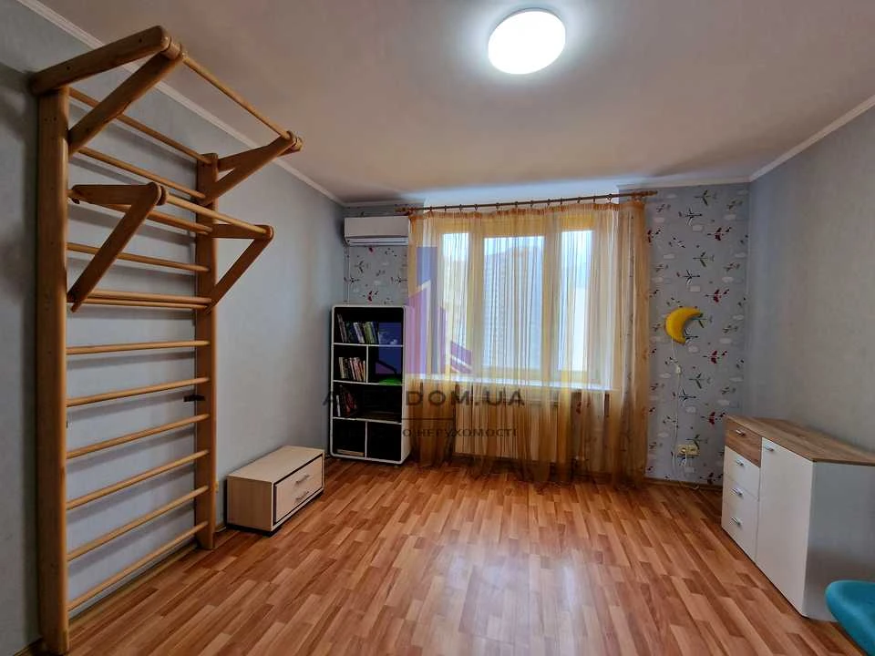 Квартира. Київ, Здолбунівська вул.