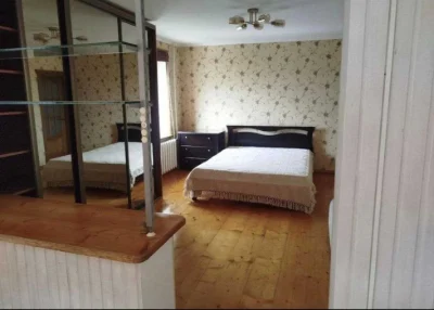 'У прдажу простора 3-кімнатна квартира на вул. Семена Палія