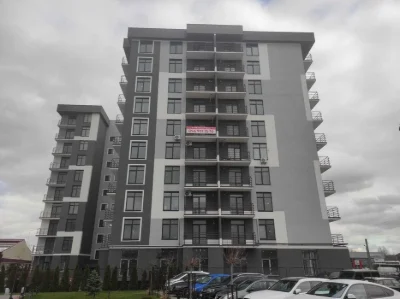 Продається 2-х. кім. квартира  в ЖК Хмельницький по 800 дол.