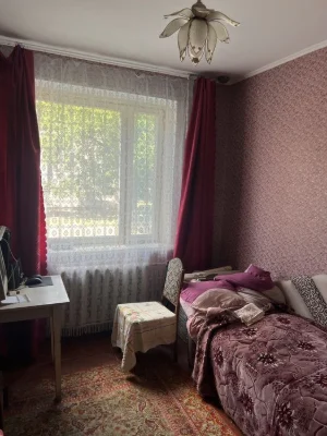 Продам 3 х кімнатну квартиру Центр