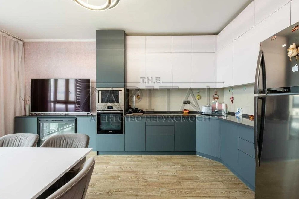 For sale 2-room 73.3 m² apartment in the Teremky residential complex, Akademika Z street