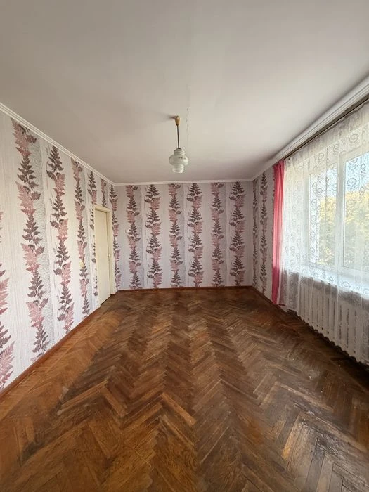3-кімнатна, обкомівський будинок за Прогресом