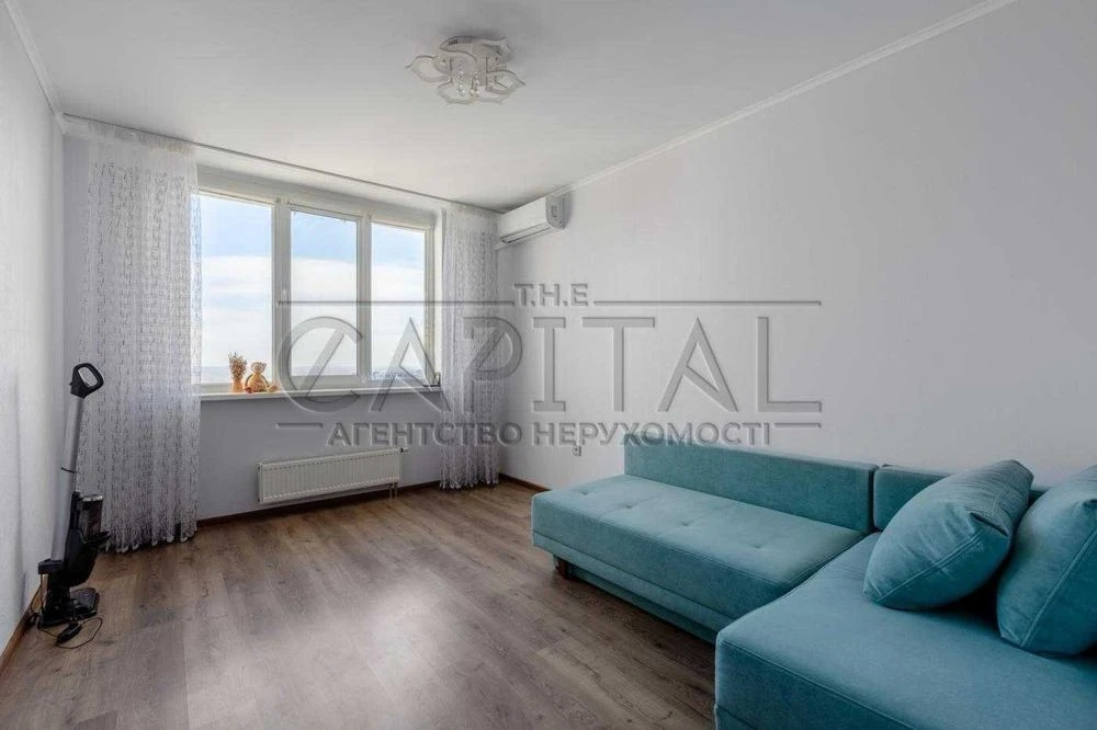 For sale 2-room 73.3 m² apartment in the Teremky residential complex, Akademika Z street