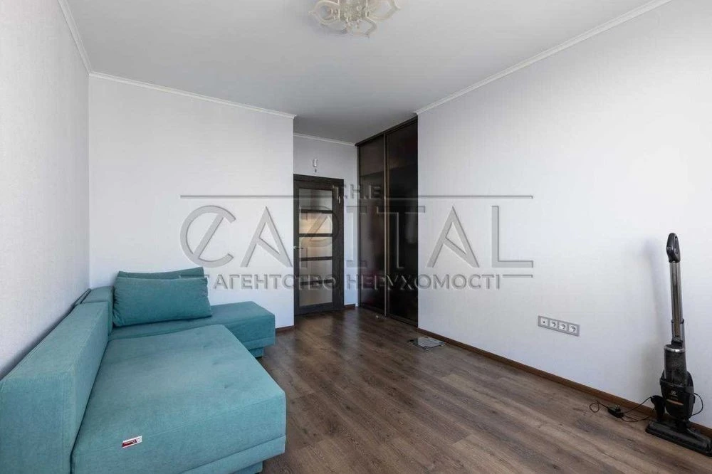 For sale 2-room 73.3 m² apartment in the Teremky residential complex, Akademika Z street