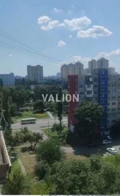 Продаж 3-к квартири вул. Кіото 5