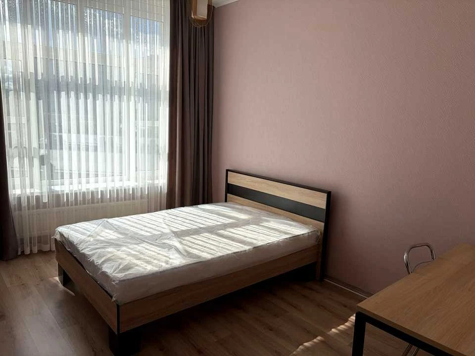 Квартира. Київ, Парково-Сирецька вул. (Тимофія Шамрила)
