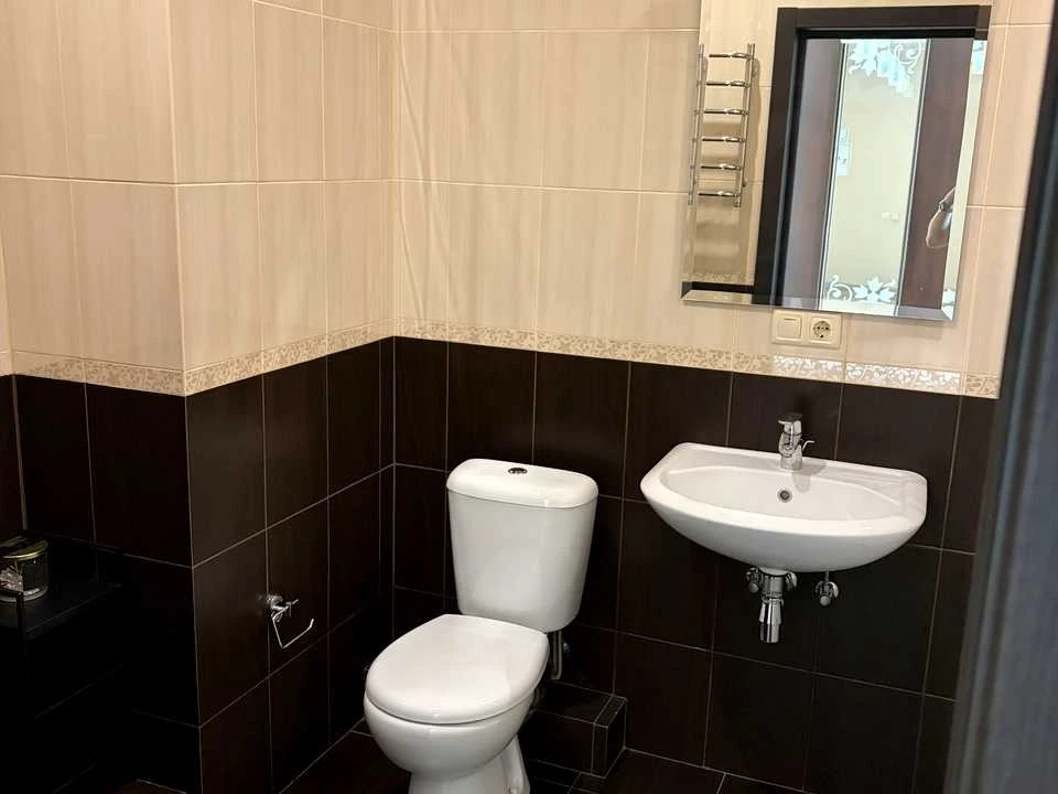 Квартира. Київ, Парково-Сирецька вул. (Тимофія Шамрила)