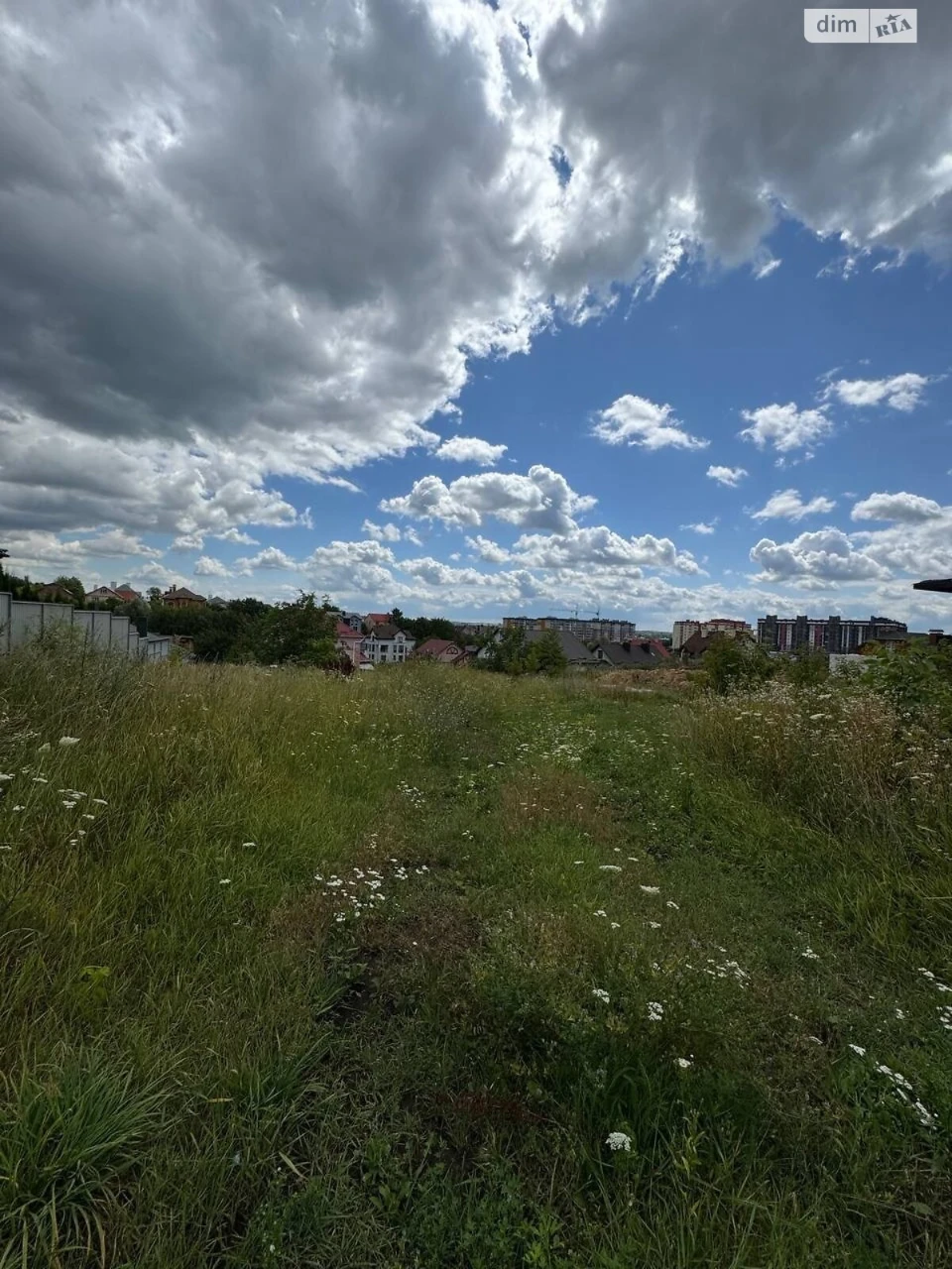 Продаж Ділянка під житлову забудову Лезневе