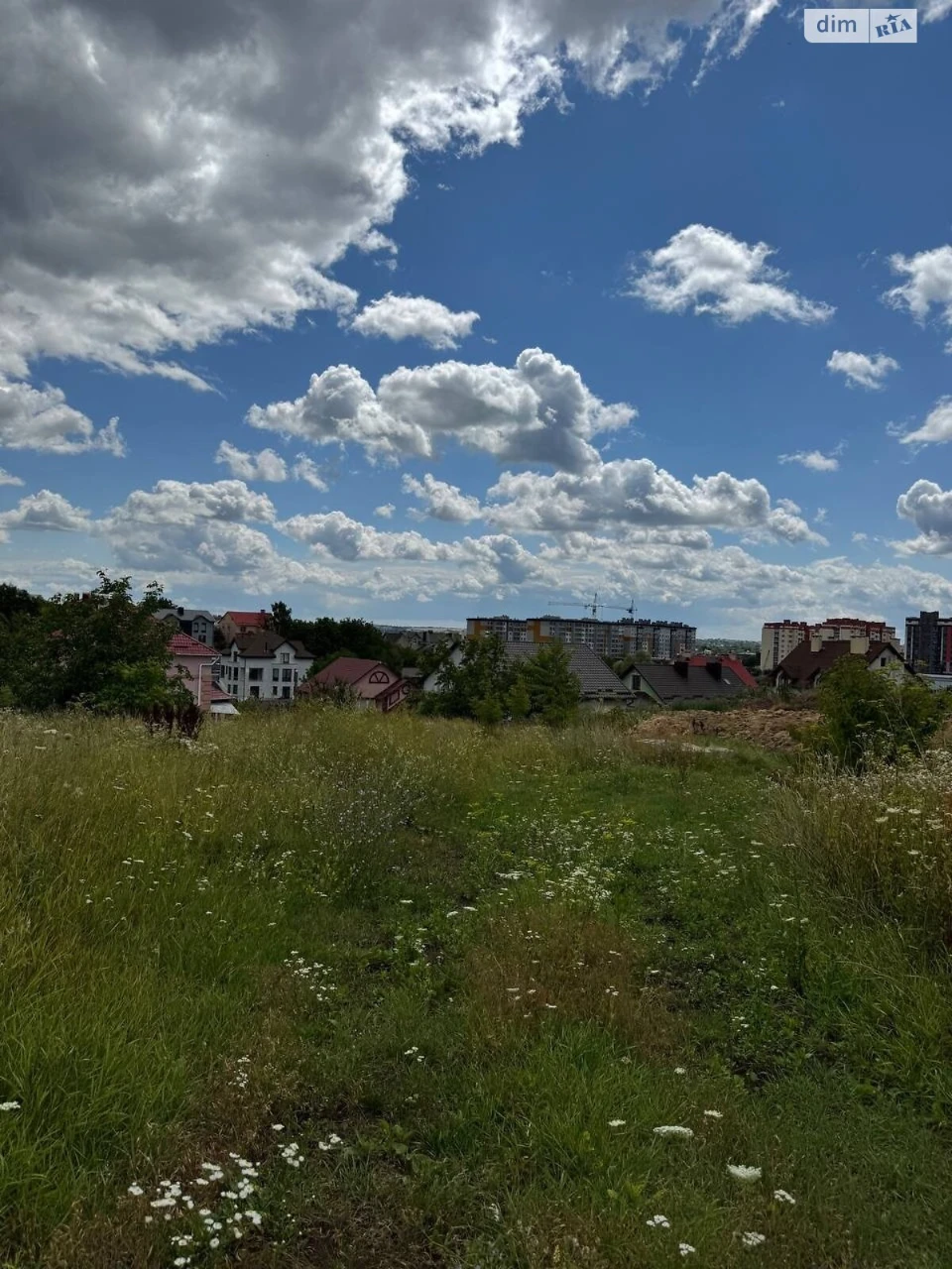 Продаж Ділянка під житлову забудову Лезневе