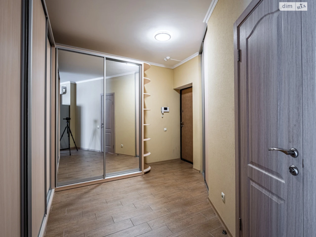 Продаж Квартира Сирець