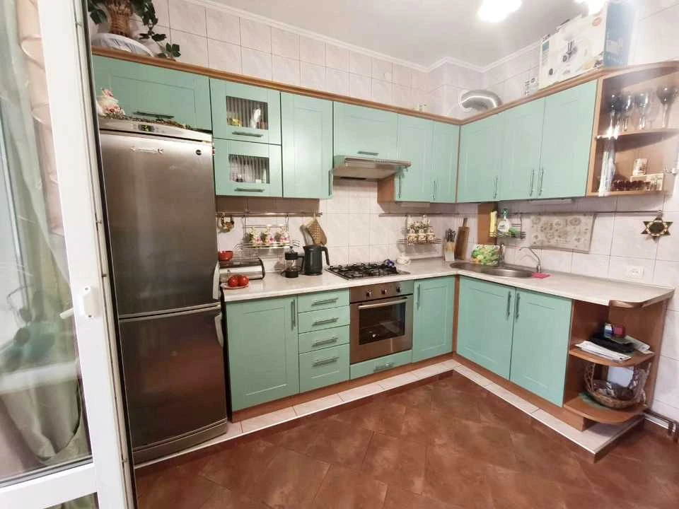 Квартира. Львів, Костя Левицького вул. ()