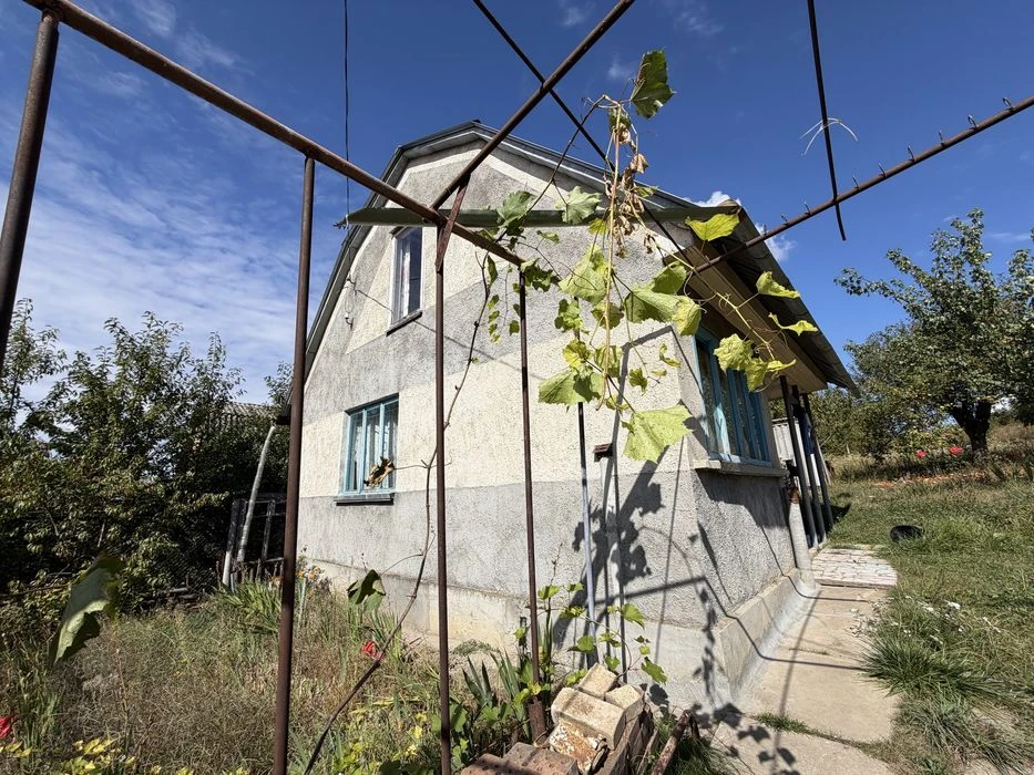 Продаж дачного будинку Книжківці