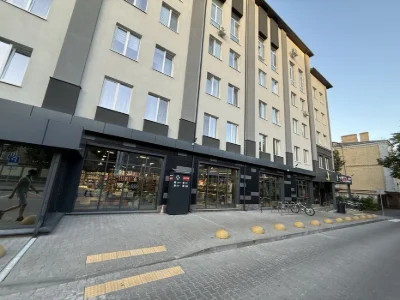 Продаж 1-кім квартири площею 49.5 кв.м, кухня студія + окрем