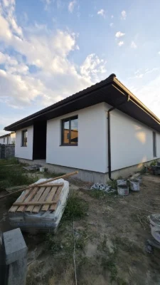 Продаж окремого будинку