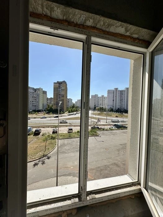 Без комісії Продаж 3-к кв 3/16пов. в новому будинку вул. Мил