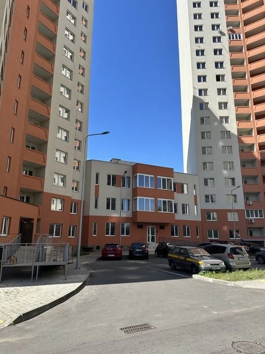 Без комісії Продаж 3-к кв 3/16пов. в новому будинку вул. Мил
