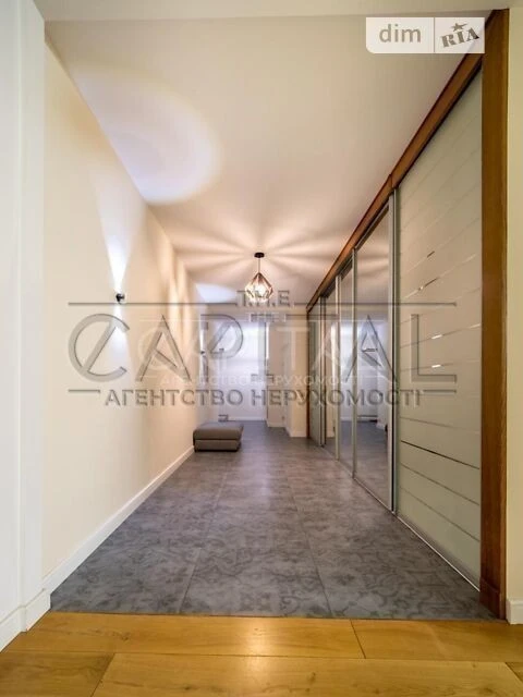Sale of 4-room apartment 222 sq. m. on Oleksandra Konyskyi St. 4