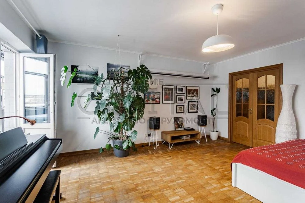 Продаж квартири, пров. Мар'яненка Івана, Печерськ, 5хв метро