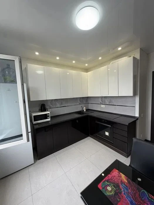 Продам 2 к. квартиру в 34 Жемчужине, ул. Басейная