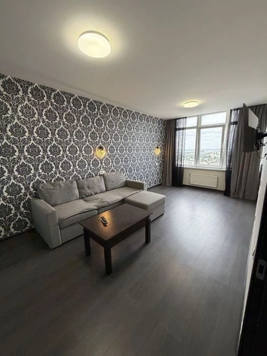 Продам 2 к. квартиру в 34 Жемчужине, ул. Басейная