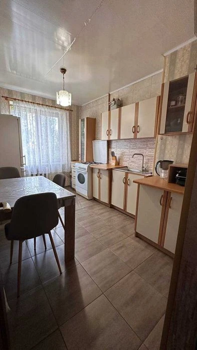 Продам 3-кімнатну квартиру, вул. Балківська/Мельницька