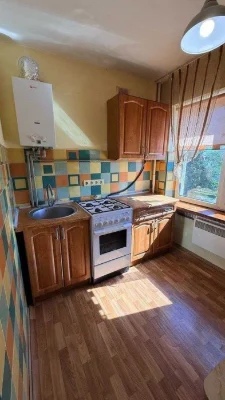 Продам 2 кімн. квартиру поруч з центром міста! Супер ціна!