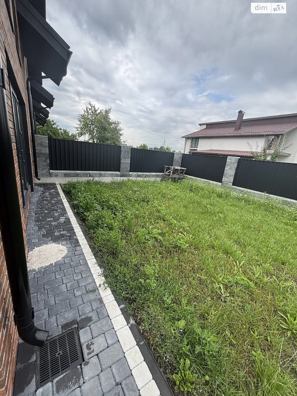 Продаж Таунхаус Лезневе