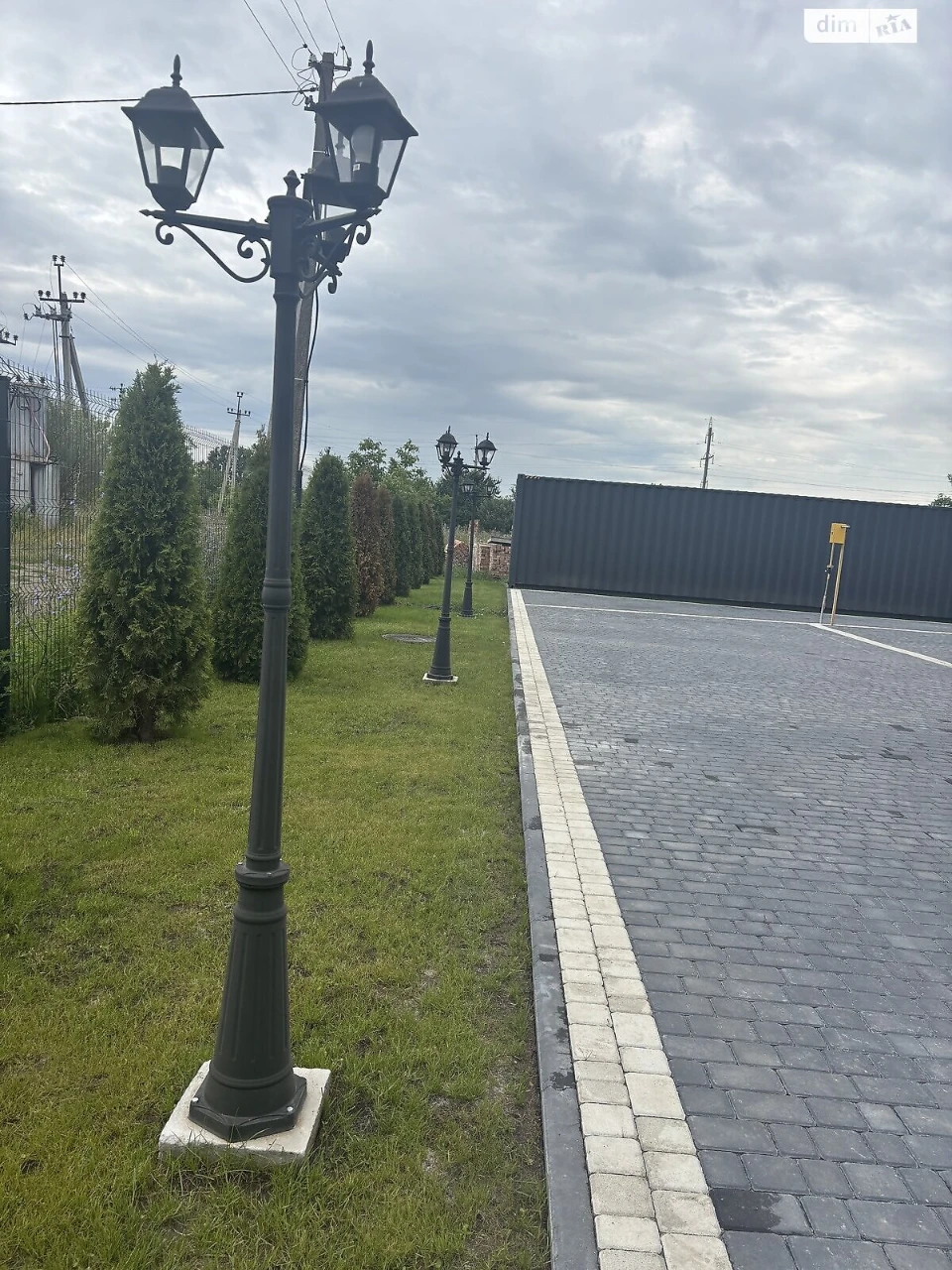 Продаж Таунхаус Лезневе