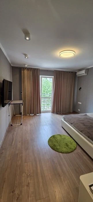 Продам 1 кімнатну квартиру вул. Метрологічна 9В жк Кришталев