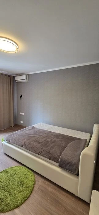 Продам 1 кімнатну квартиру вул. Метрологічна 9В жк Кришталев