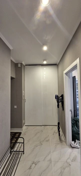 Продам 1 кімнатну квартиру вул. Метрологічна 9В жк Кришталев