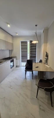 Продам 1 кімнатну квартиру вул. Метрологічна 9В жк Кришталев