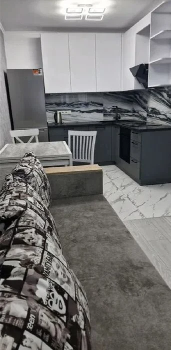 Продам 1 к. квартиру в ЖК Скай Сити, ул. Варненская