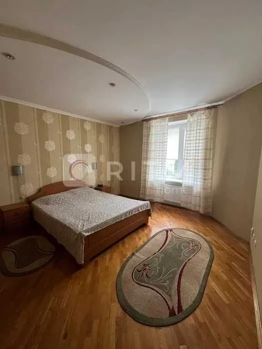 Продаж 2 кім. квартири 76м2 з індивідуальним газовим  опален