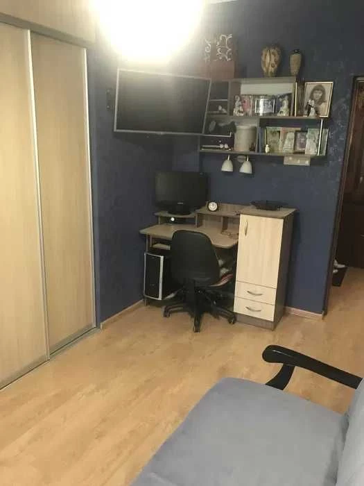 Продам 2 к. квартиру Мира метро Тракторный завод ХТЗ Сертифи