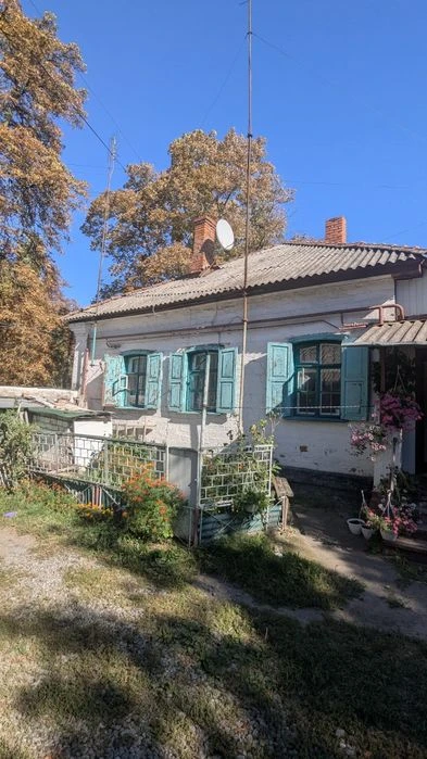 Ключі в АН. Продаж будинку в центральній частині міста.