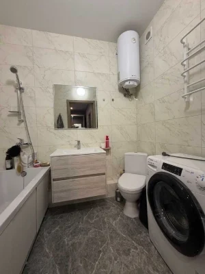 Продаж 1к квартира 45м² з генератором в під'їзді, Солом'янка