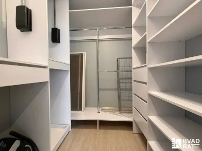 Продаж двокімнатної повністю укомплектованої квартири